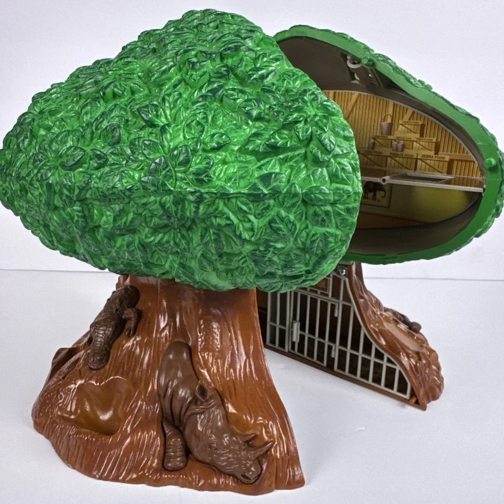 Animal Planet Rescue Treehouse Playset Large Jungle Animal Care Center